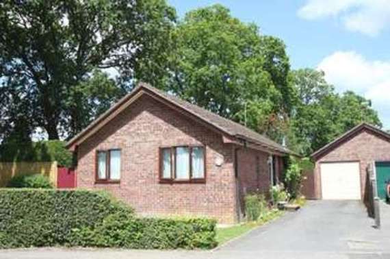 2 bedroom Property f...